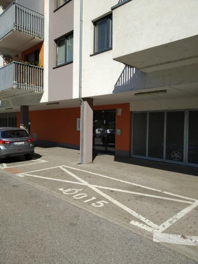 Brand New Apartment. Parking Spot Included! Bratislava Exteriér fotografie